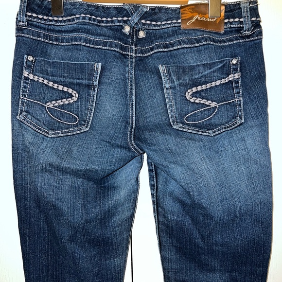 Seven Straight Leg Jean - Picture 4 of 9